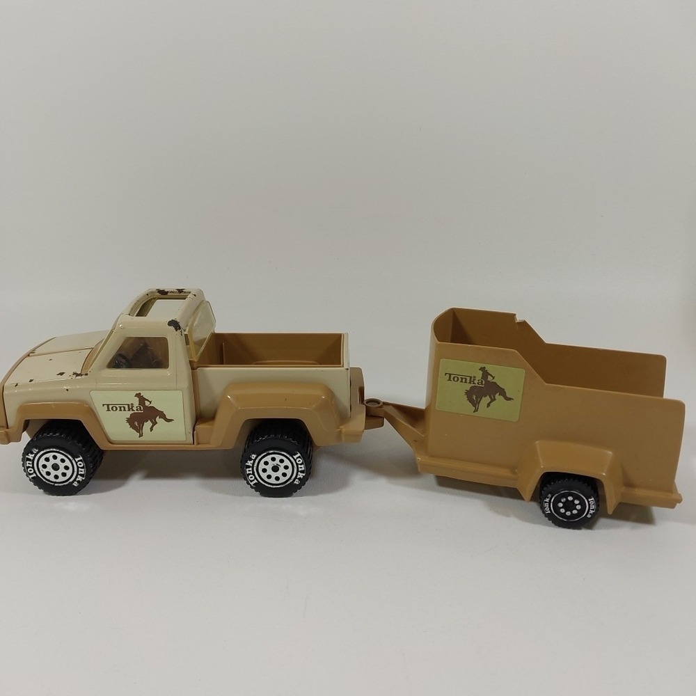 Vintage 1979 Tonka Buckin' Bronco Pick-Up Truck w/ Horse Trailer Tan #812562